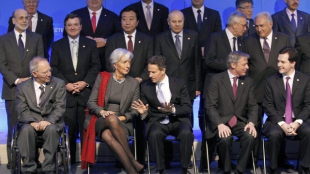 Ministři financí G20 na summitu v Paříži.jpg
