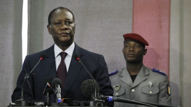 Prezident Pobřeží Slonoviny Alassane Ouattara oznamuje zatčení bývalého vůdce Laurena Gbagba