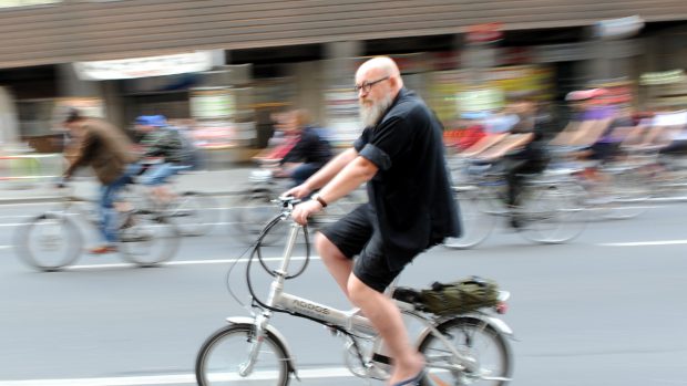 Cyklisté dnes jízdou metropolí zahájili kampaň Do práce na kolech