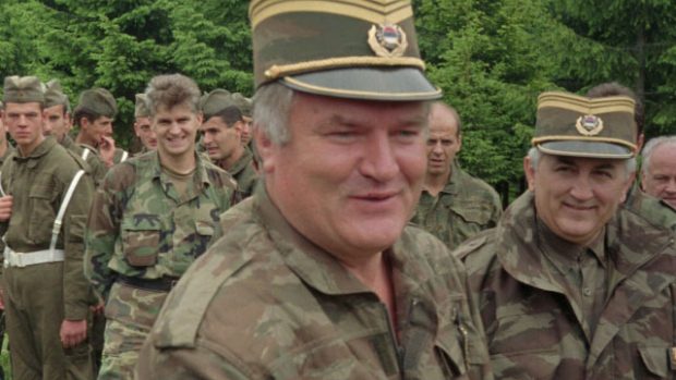 Ratko Mladič na fotografii z roku 1996
