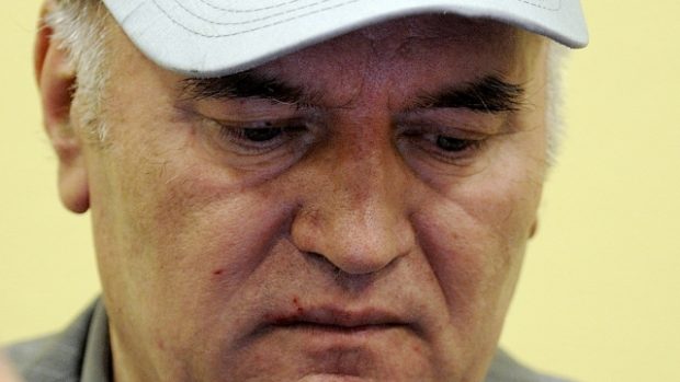Ratko Mladič možná dostane doživotí. Zatím je soud odročen