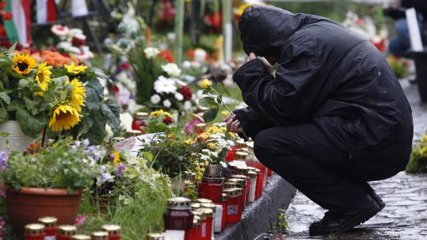 Vzpomínkovou bohoslužbou uctil Duisburg oběti loňské Loveparade