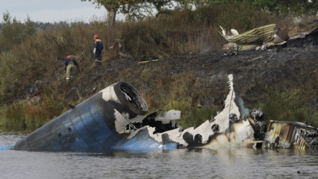 Trosky letounu Jak-42, který havaroval u ruské Jaroslavli