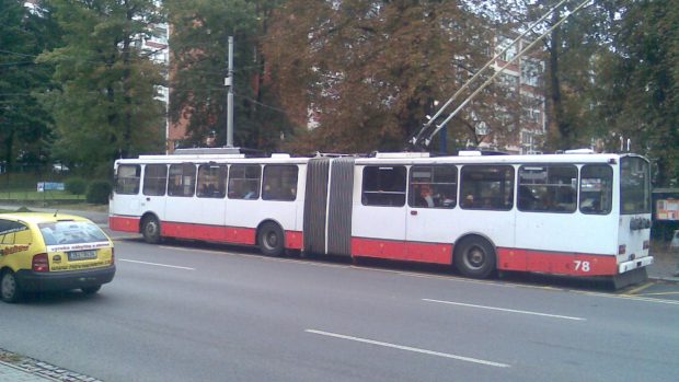 Zlínská ulice s trolejbusem - ilustrační foto