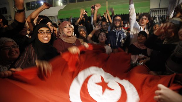 Volby v Tunisku. Příznivci vítězné strany Ennahda