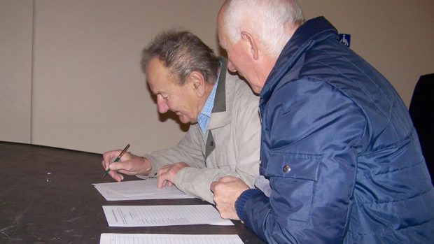 Sbírání podpisů - petice
