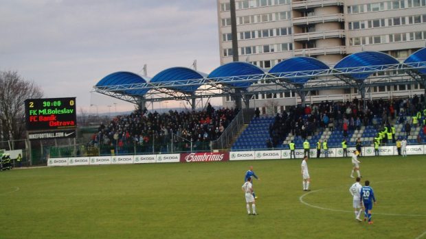 Rizikový zápas FK Mladá Boleslav a Baník Ostrava - pohled na hřiště