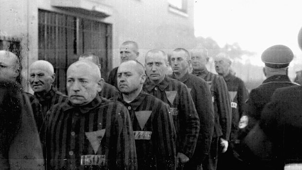 Vězňové v táboře Sachsenhausen, 19. prosince 1938