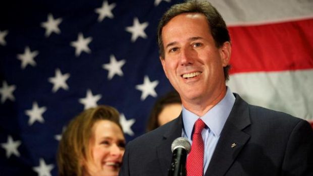 Republikánský kandidát Rick Santorum oznamuje své odstoupení z boje o Bílý dům v průběhu tiskové konference v Gettysburgu