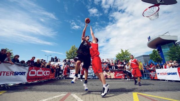 Basketbal 3x3 nabírá i v Česku na popularitě