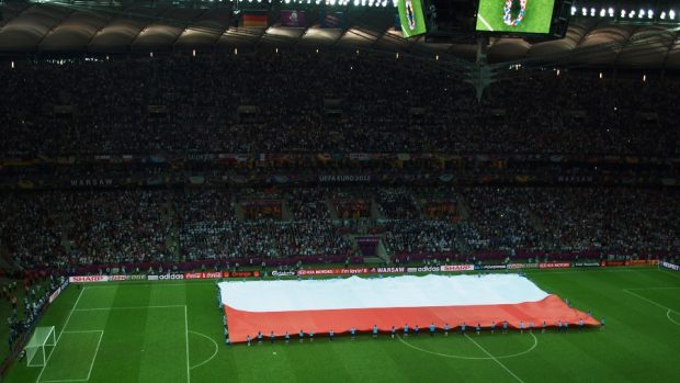 Děkujeme! volali polští pořadatelé v 16 jazycích a rozprostřeli vlajku své země