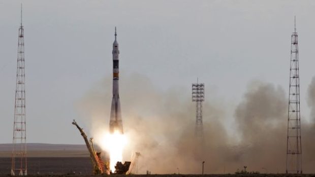 Vesmírná loď Sojuz TMA-05M vzlétla k Mezinárodní vesmírné stanici (ISS) se třemi kosmonauty