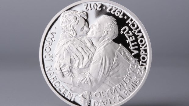 Medaile Zátopkových z České mincovny
