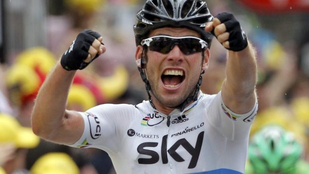 Mark Cavendish slaví své celkem už 22. etapové vítězství na Tour de France