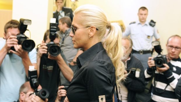 Zpěvačka Dara Rolins dostala u soudu dvouletou podmínku