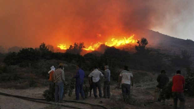 Požár na řeckém ostrově Chios