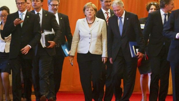 Německá kancléřka Merkelová se svou delegací na obchodní návštěvě Číny