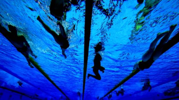 Paralympionici bojují o medaile v plavání v Aquatics Centre