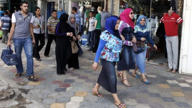 Móda v ulicích iráckých měst se za poslední léta proměnila k nepoznání