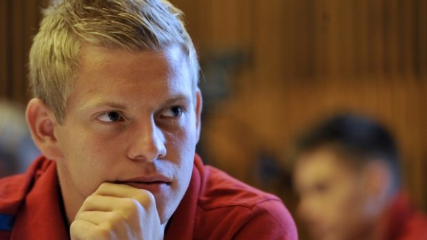 Fotbalista Matěj Vydra si v hotelu Praha odbývá první reprezentační sraz