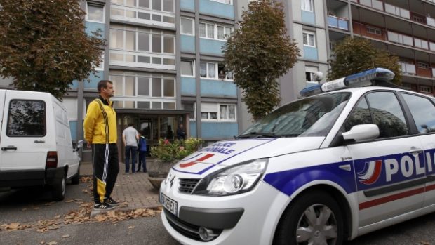 Policejní auto na předměstí Štrasbursku