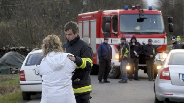 Hasiči na místě smrtelné nehody při RallyShow Uherský Brod