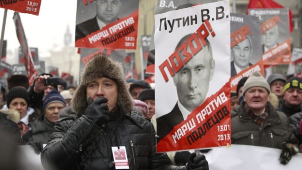 Demonstrace v Moskvě proti zákonu zakazujícímu adopci ruských dětí americkými rodiči. 13. 1. 2013