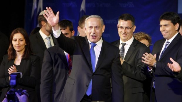 Pravicový blok Likud premiéra Benjamina Netanjahua vychází z voleb vítězně