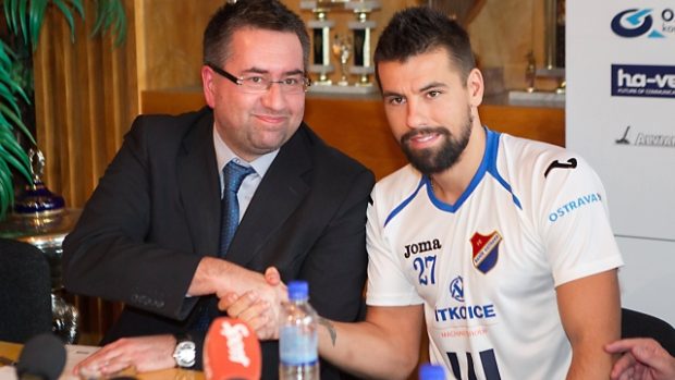 Milan Baroš s předsedou představenstva FC Baník Ostrava Petrem Šafarčíkem