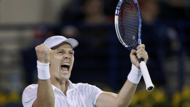 Tomáš Berdych porazil Rogera Federera a postoupil do finále turnaje v Dubaji