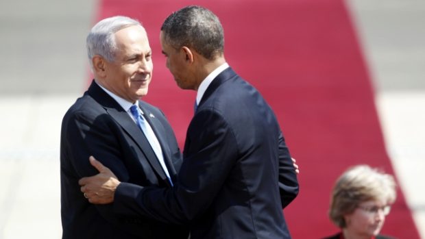 Americký prezident Barack Obama se vítá s izraelským premiérem Benjaminem Netanjahuem