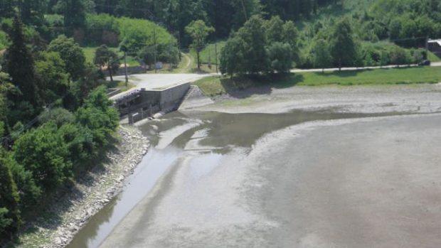 Plumlovská přehrada v létě 2011