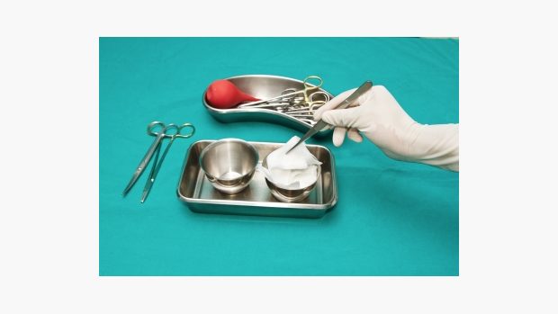 Sterilní lékařské nástroje (ilustrační foto)