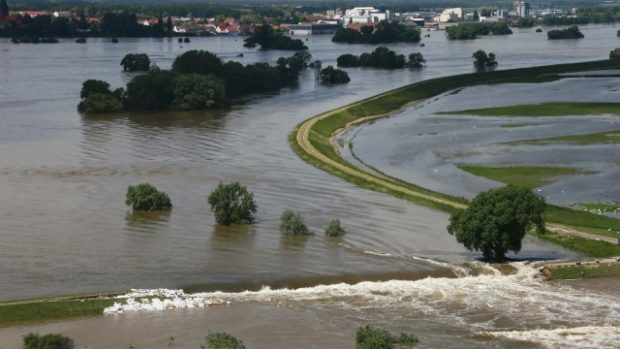 Rozvodněné Labe  ve Fischbecku ve spolkové zemi Šlesvicko-Holštýnsko