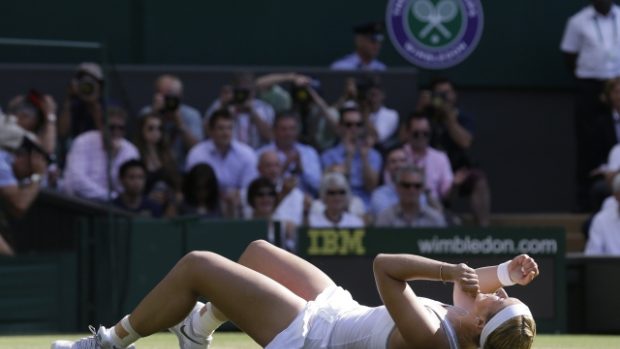 Sabine Lisická právě postoupila do finále Wimbledonu