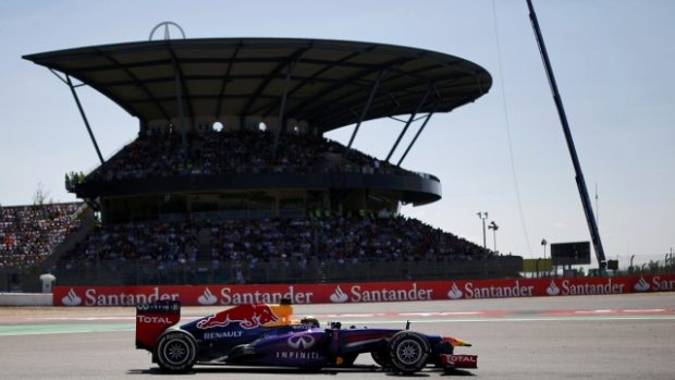 Sebastian Vettel si mohl vychutnal ovace německých fanoušků poprvé jako vítěz domácí Velké ceny