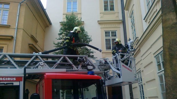 Hasiči si ověřili, jak rychle a efektivně dokážou zasáhnout, pokud oheň zasáhne České muzeum hudby