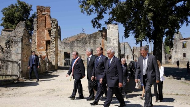 Oradour sur Glane navštívili německý prezident Joachim Gauck a jeho francouzský protějšek Francois Hollande
