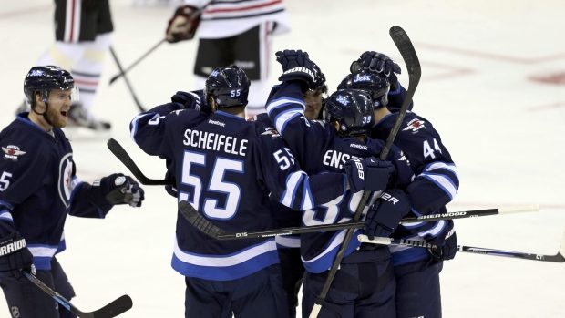 Ve Winnipegu se může slavit postup mezi nejlepší čtyři týmy NHL