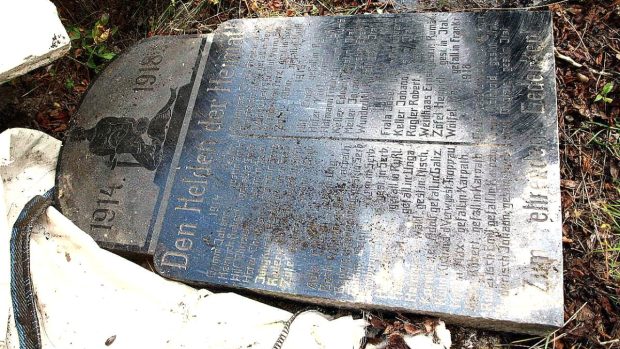 Pamětní deska se jmény obyvatel Studánky, kteří zahynuli v první světové válce
