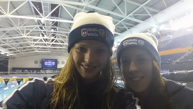 Simona Baumrtová (vlevo) a Petra Chocová dorazily do Glasgow na Duel in the pool