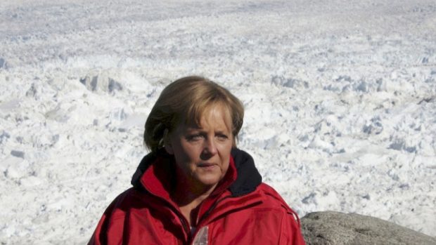 Německá kancléřka Angela Merkelová se na dovolené ve Švýcarsku zranila při běžkování /ilustrační foto/