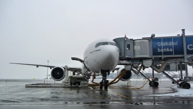 Největší letadla, která na ruzyňském letišti přistávají, patří společnostem České aerolinie, Korean Air a Emirates