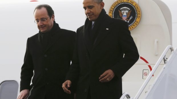 Americký prezident Barack Obama a jeho francouzský protějšek Francois Hollande