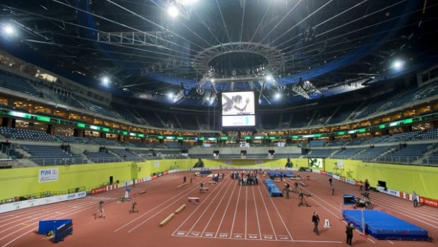 Přípravy na mezinárodní atletický mítink Praha Indoor 2014 v O2 aréně jsou u konce