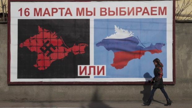 Bilboard v Sevastopolu, který vyzývá k účasti na nedělním referendu