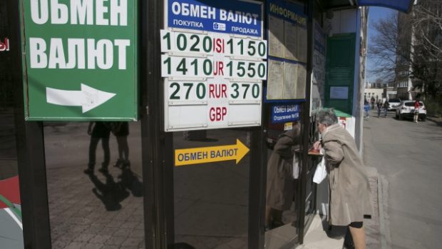Úřady na Krymu zavádějí rubl