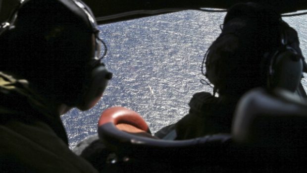 Pátrání  po pohřešovaném letadle v Indickém oceánu bylo dosud bezvýsledné