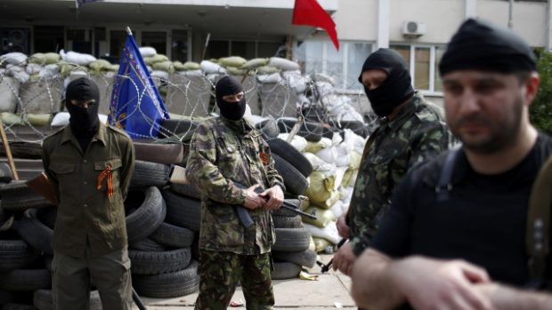 Proruští separatisté v Mariupolu. 4. 5. 2014