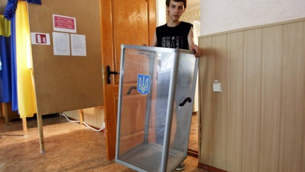 Přípravy na nedělní referendum o nezávisloti v Luhansku na východě Ukrajiny